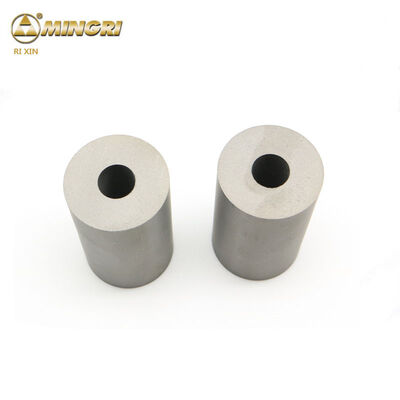 Konfigurowalna wkładka matrycowa OEM z węglika wolframu z polerowaną powierzchnią i wysoką wytrzymałością na zginanie do kucia i tłoczenia